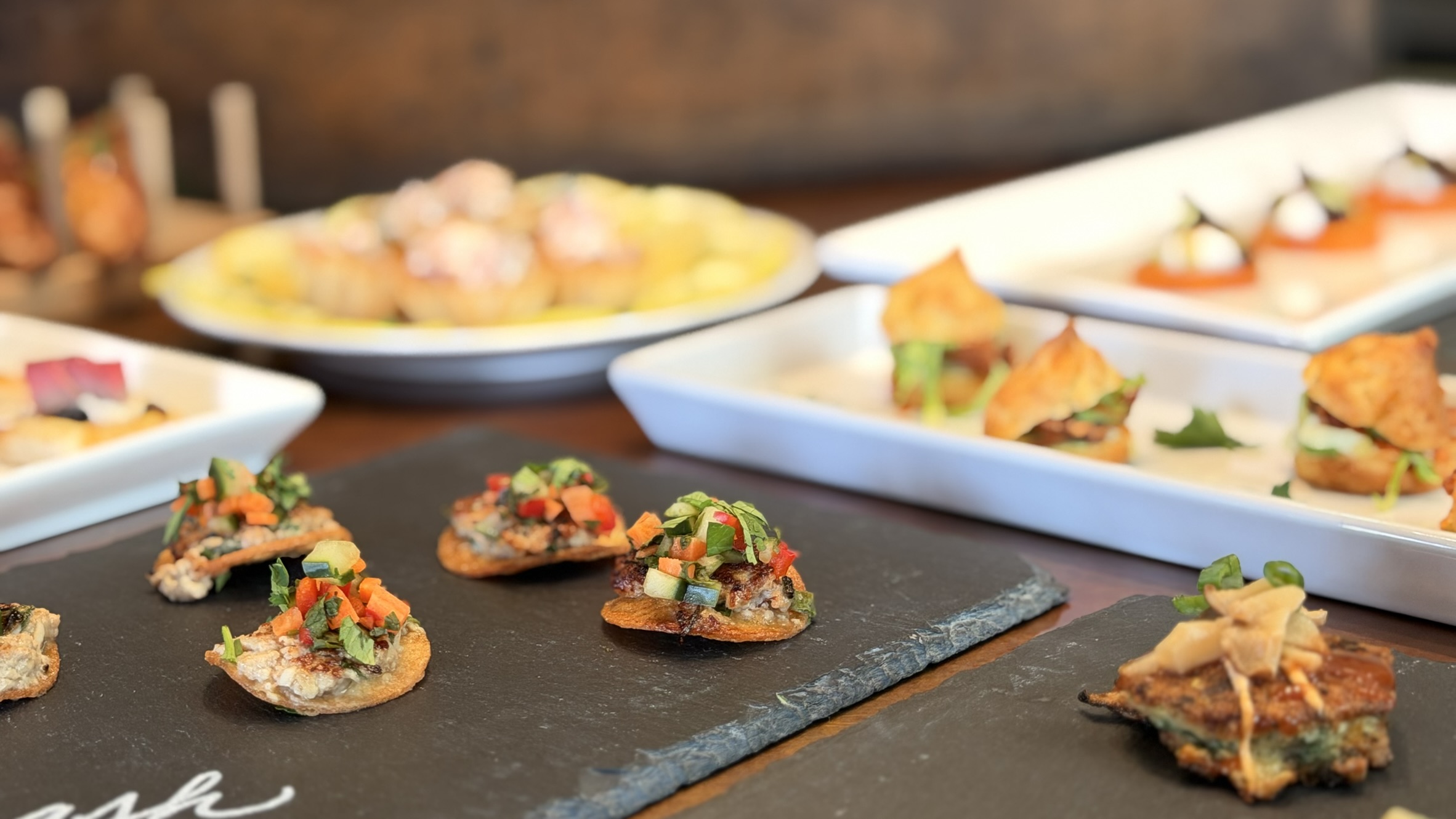 Beginnings — welcome bars, hors d'oeuvres, stations